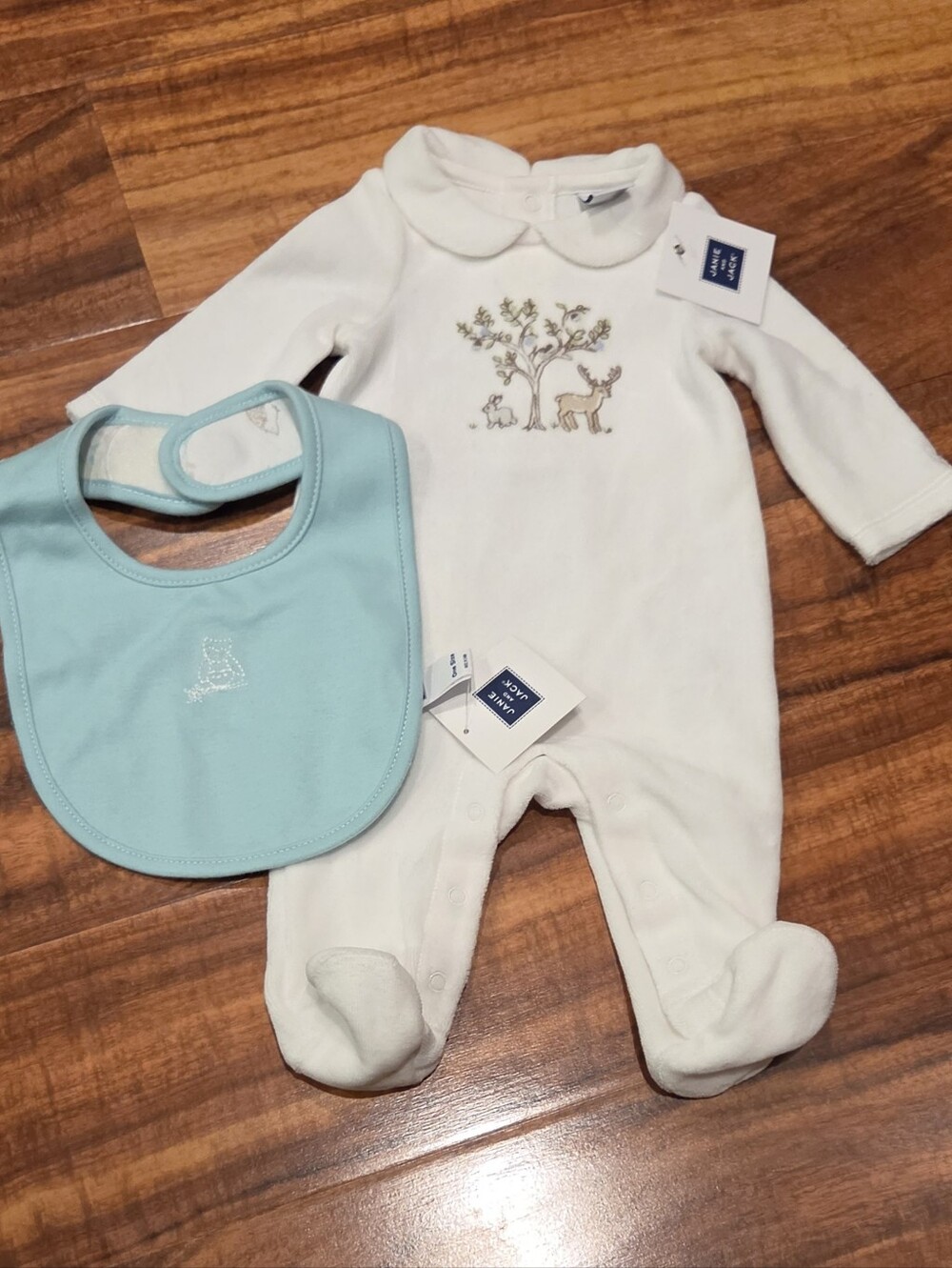 Janie and Jack NWT Newborn Velour Collared Footie Romper and Reversible Bib